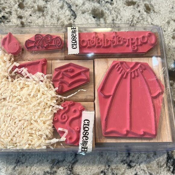 Close To My Heart - Graduation Themed Rubber Stamps Cap & Gown Diploma 7 stamps - Picture 4 of 6